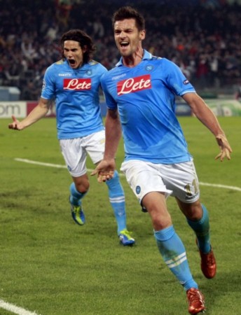 球运动员所 球运动员所